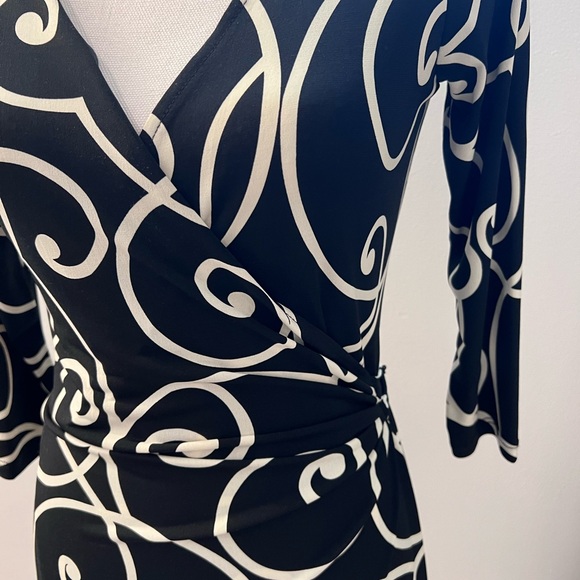 Maggy London Black and White Long Sleeve Dress - Picture 2 of 3